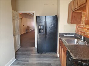 813 S Salina St in Syracuse, NY - Building Photo - Building Photo