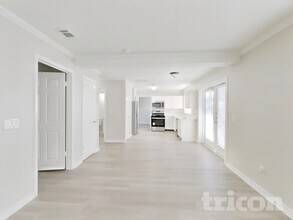 18139 Lake Bend Dr in Houston, TX - Building Photo - Building Photo