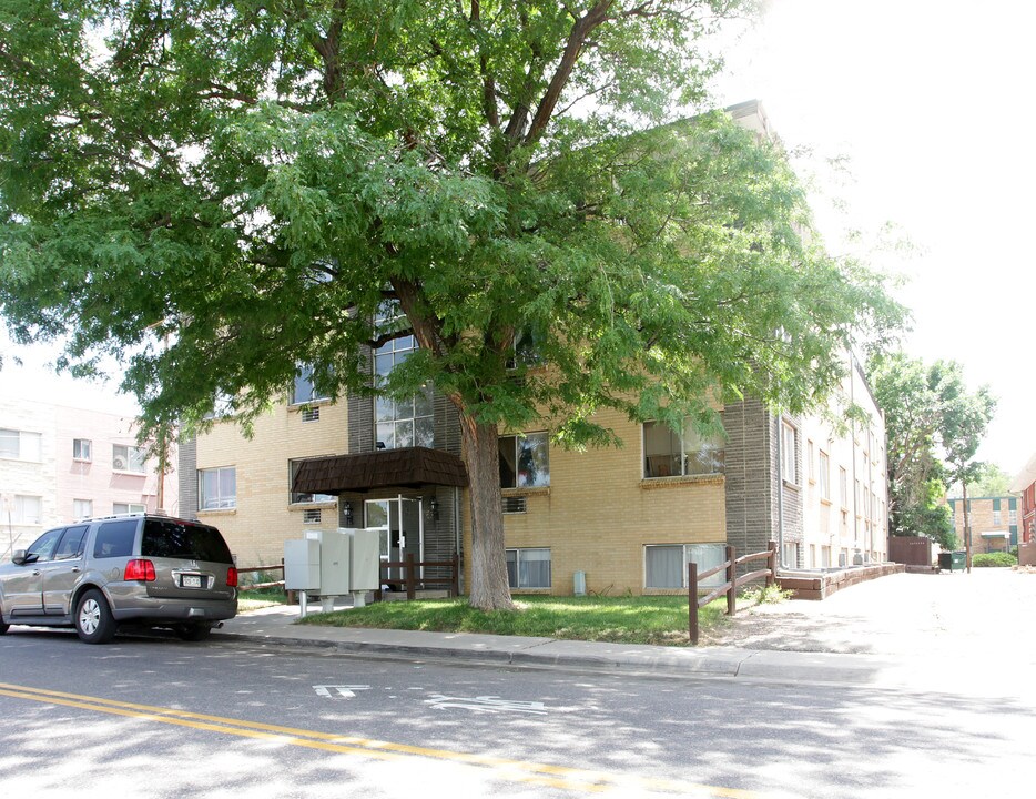 398 West Powers Avenue Apartments in Littleton, CO - Building Photo