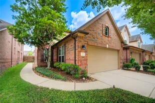 1227 Glenwood Canyon Ln in Houston, TX - Building Photo