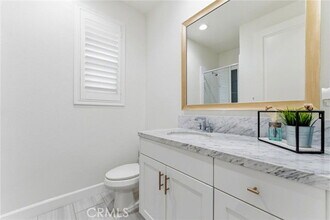 137 Halo in Irvine, CA - Building Photo - Building Photo