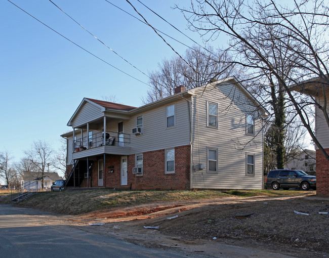 113-119 Davis St in Kernersville, NC - Building Photo - Building Photo