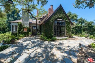 1957 Mandeville Canyon Rd in Los Angeles, CA - Building Photo - Building Photo