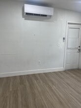 1631 NW 29th Ave in Miami, FL - Building Photo - Building Photo