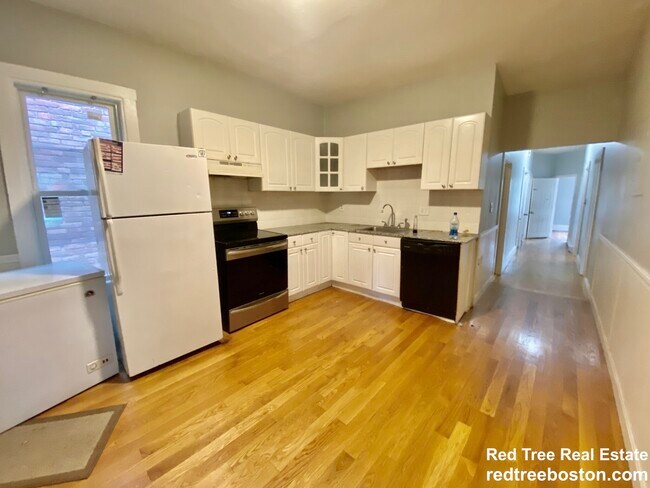 3140 Washington St, Unit 3 in Boston, MA - Building Photo - Building Photo