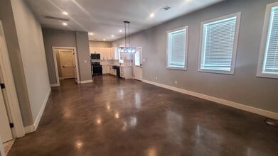 1889 Co Rd 487 in Taylor, TX - Building Photo - Building Photo
