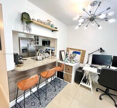 2935 NE 163rd St in North Miami Beach, FL - Building Photo - Building Photo