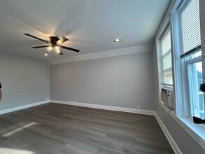 3045 N Kedzie Ave in Chicago, IL - Building Photo - Building Photo