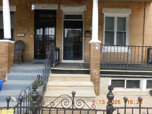 445 N 53rd St