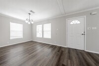 5206 Pershing St photo'