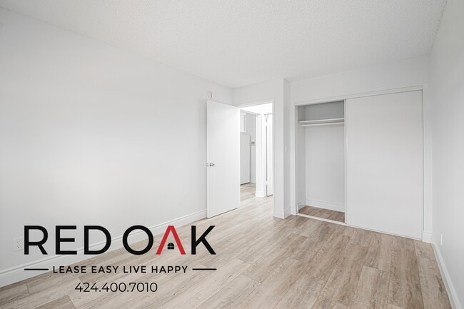 706 McDonald Ave in Los Angeles, CA - Foto de edificio - Building Photo