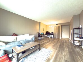 919 Hillcrest Dr, Unit 511 in Hollywood, FL - Building Photo - Building Photo