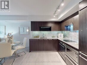 70 Queens Wharf Rd in Toronto, ON - Building Photo - Building Photo
