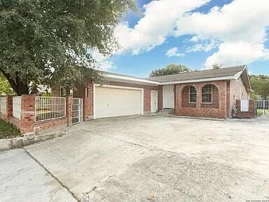 property at 2623 Irwin Dr