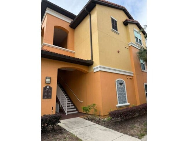 5471 Vineland Rd in Orlando, FL - Building Photo - Building Photo
