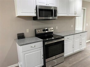 2379 Selman Dr NW in Duluth, GA - Foto de edificio - Building Photo