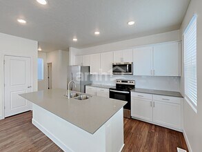 6570 Old Forest Dr in Park City, UT - Building Photo - Building Photo