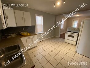 2053 Wallace St in Regina, SK - Building Photo - Building Photo