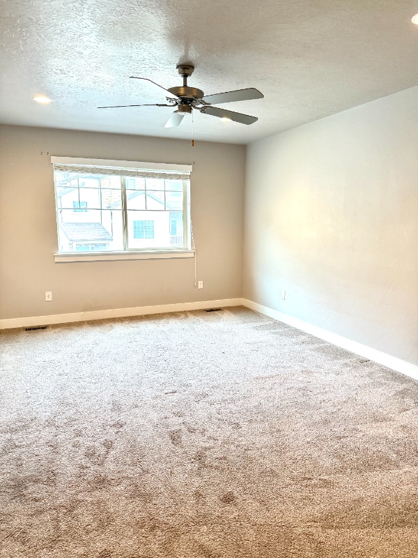 property at 822 S Aspen Wy