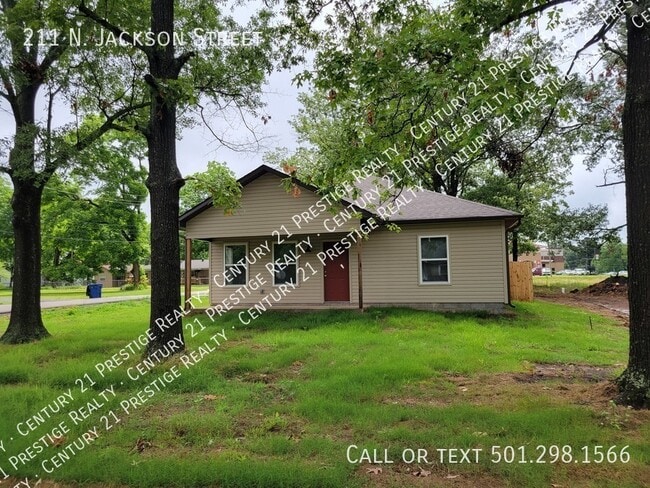 property at 211 N Jackson St