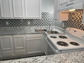 322 Washington St in Portsmouth, VA - Building Photo - Building Photo