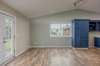 911 Shellinger St in North Pole, AK - Building Photo - Building Photo
