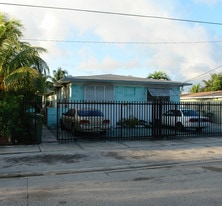 554 NE 68th St in Miami, FL - Building Photo