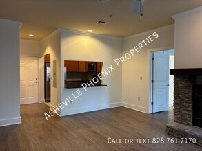 9 Kenilworth Knls in Asheville, NC - Building Photo - Building Photo