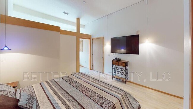 101 Palm Harbor Pkwy in Palm Coast, FL - Foto de edificio - Building Photo
