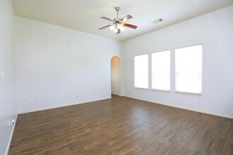 12827 Pecan Shores Dr in Houston, TX - Building Photo - Building Photo
