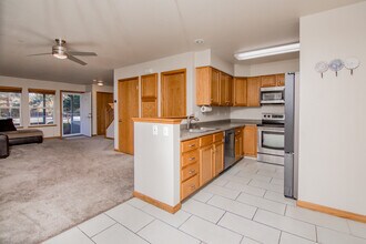 1115 W Swallow Rd, Unit 13 in Fort Collins, CO - Foto de edificio - Building Photo