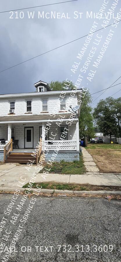 210 W McNeal St