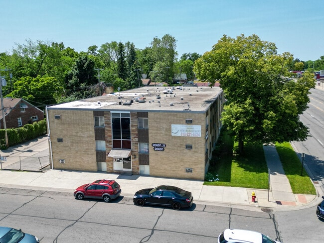 Plymouth Green Apartments in Detroit, MI - Building Photo - Building Photo