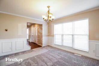 3826 Red Fox Dr in Cincinnati, OH - Foto de edificio - Building Photo
