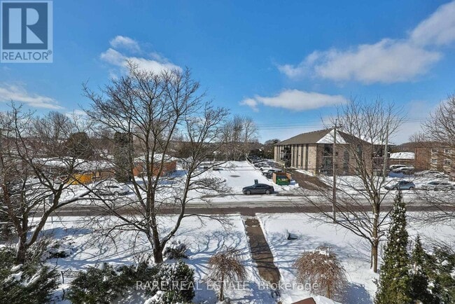 property at 49 Wellington St