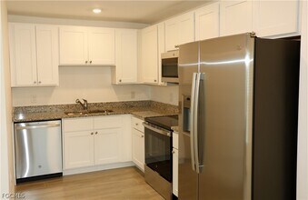 915 Graystone Ave in Lehigh Acres, FL - Foto de edificio - Building Photo