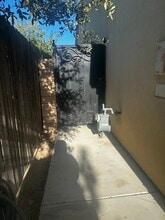 1102 Via Santorini Ct in Wasco, CA - Building Photo - Building Photo