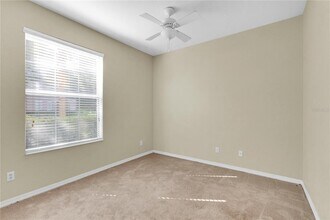 8304 Portofino Dr in Davenport, FL - Building Photo - Building Photo