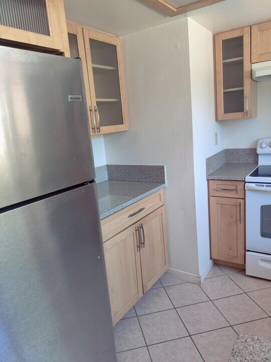 18589 Lake Forest Dr in Penn Valley, CA - Building Photo