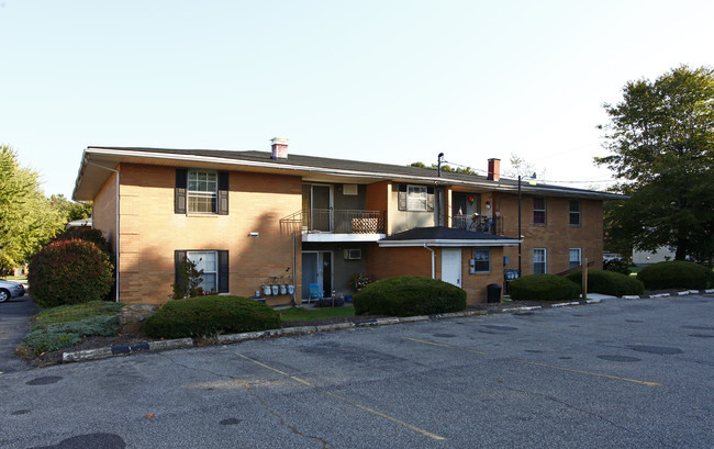 Georgetown South Apartments in Sharpsville, PA - Building Photo - Building Photo