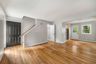 219 Stribling Ave in Charlottesville, VA - Building Photo - Building Photo