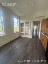 242 S George St in York, PA - Building Photo - Building Photo