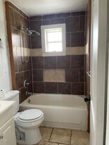 712 George St in Scottdale, PA - Building Photo