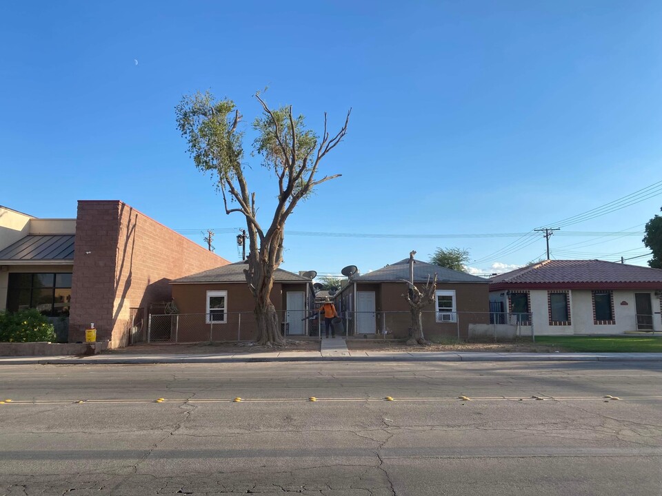 1075 W State St, Unit 8 in El Centro, CA - Foto de edificio