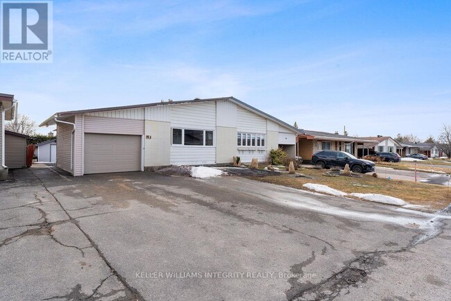 96 Fieldrow St
