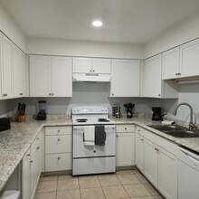 348 Woodham Ct in Fort Walton Beach, FL - Building Photo - Building Photo