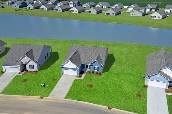 639 Castillo Dr in Loris, SC - Building Photo - Building Photo