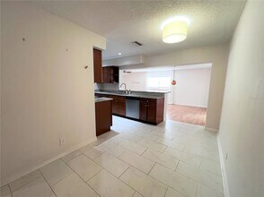 5310 S Quincy St in Tampa, FL - Building Photo - Building Photo