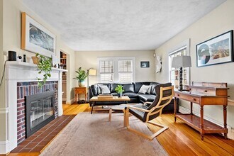 51 Fairlawn St in Malden, MA - Building Photo - Building Photo