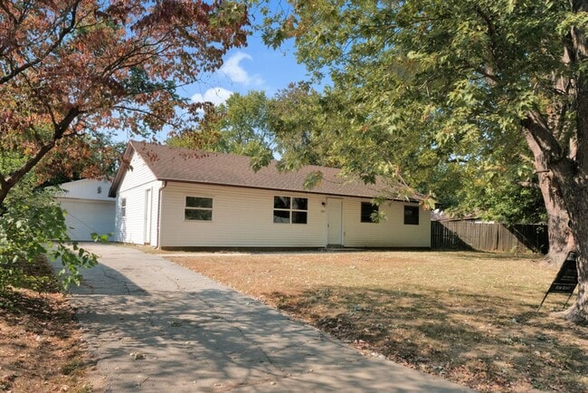 property at 1507 Thornton Dr